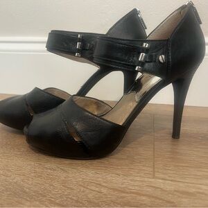 Michael Kors super sexy and fun black leather heels with silver accents